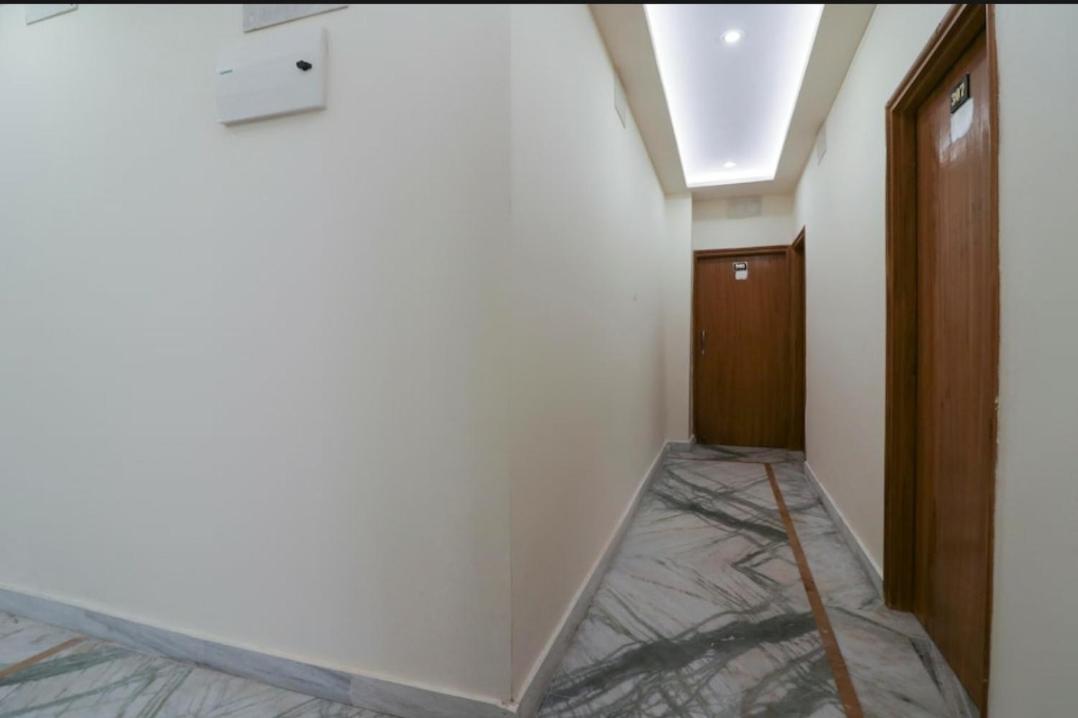 Hotel Kewal Palace バラナシ エクステリア 写真